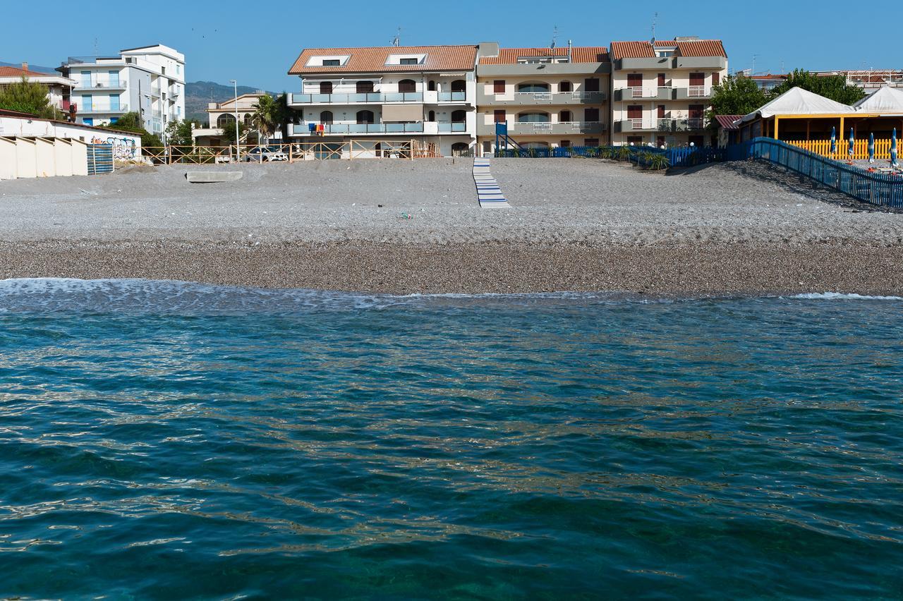 Casa Vacanze Samira Fondachello  Exterior foto