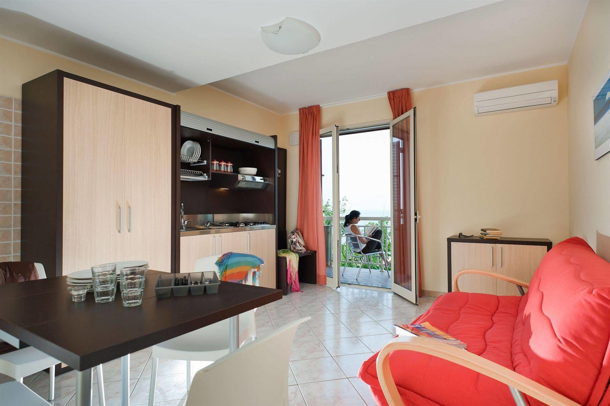 Casa Vacanze Samira Fondachello  Exterior foto